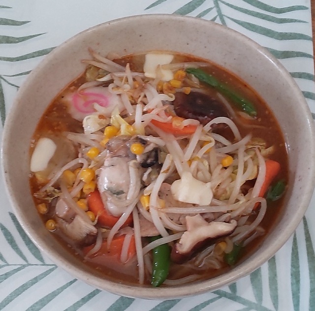 味噌ラーメン牡蠣入り.jpg